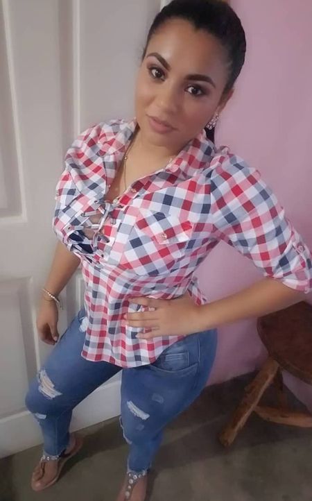 Claudia21 Cannes escort