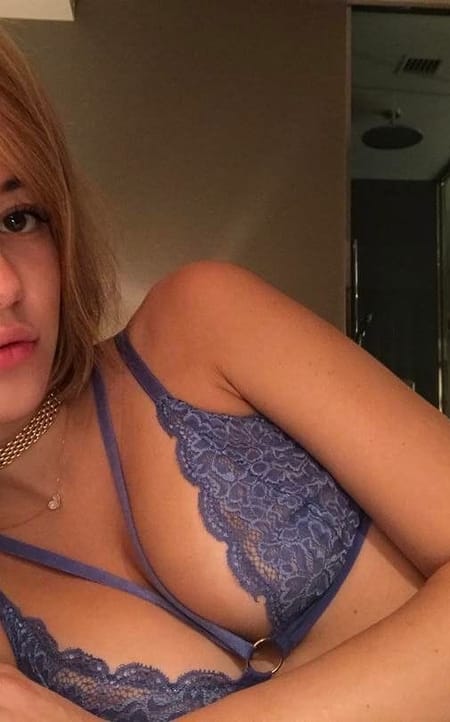 Laura Doubs escort