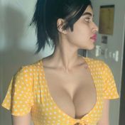 Female Call girls in Nehru Place Delhi escort