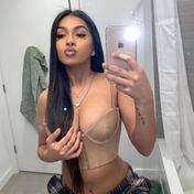 INDEPENDENT LUCY Dubai escort