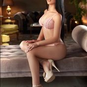 Amora London escort