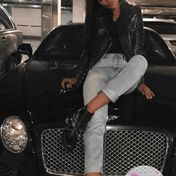 Liza Paris escort