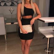 Nina Frankfurt escort