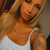 Selyna London escort