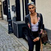 Evelina London escort