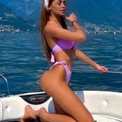 Suzanna London escort