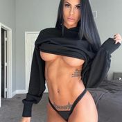 Jennifer Berlin escort