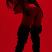 Mari Dubai escort