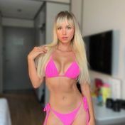 Julia Dubai escort