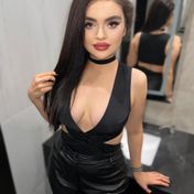 Rita Dubai escort