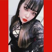 Sukie Akron escort