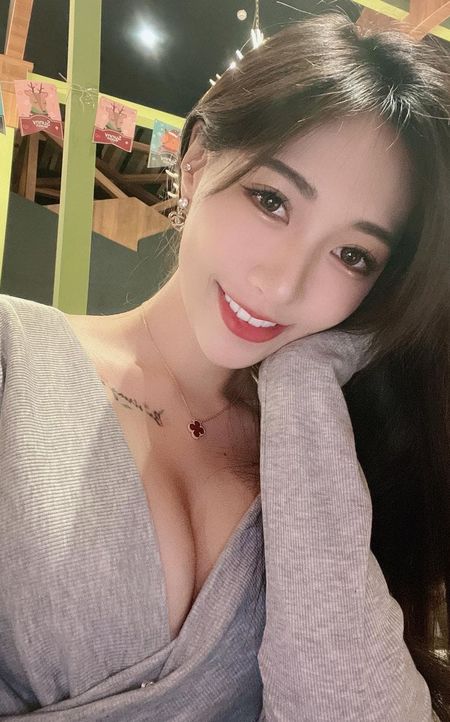 Fay New York / Manhattan escort