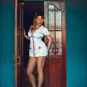 ANNA HOT BUSTY MILF Singapore escort