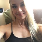 Vickie Ad Dakhiliyah escort