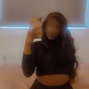 Courtney Surrey escort