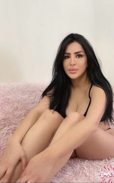 ANGELINA Bangalore escort