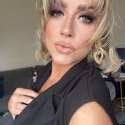 Hollie Essex escort