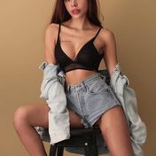 Marie London escort
