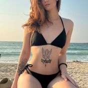 Gloria London escort