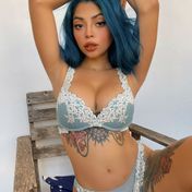 Crystal London escort