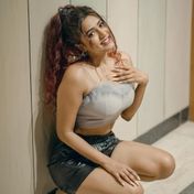 Zoya Sindh escort