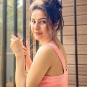 Esha Sindh escort