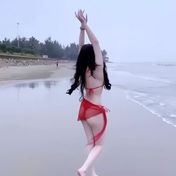 LAURA Bali escort