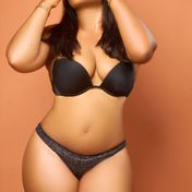Mimi accra escort