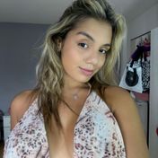 Lisa Dubai escort