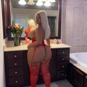 Mistress Alicia Doha escort