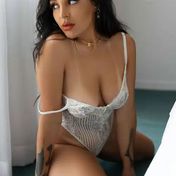 Iris Berlin escort
