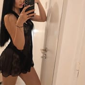 Kitty Paris escort