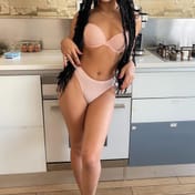 Ambar Milan escort