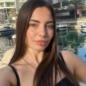 Alexa Paris escort
