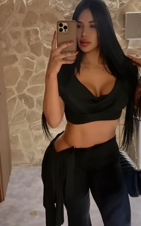 Lesa Paris escort