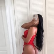 Lesa Paris escort