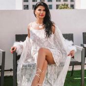 Gloria Dubai escort