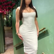 Violet Paris escort