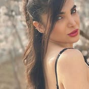 Andra Dubai escort