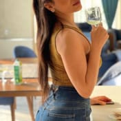 Andra Dubai escort