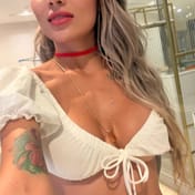 Sara Nassau escort