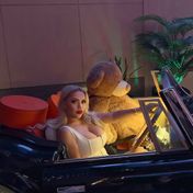 Blonda Dubai escort