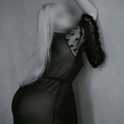 ‍Kate Dubai escort