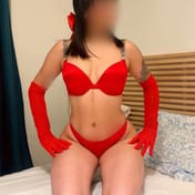 Francesca Paris escort