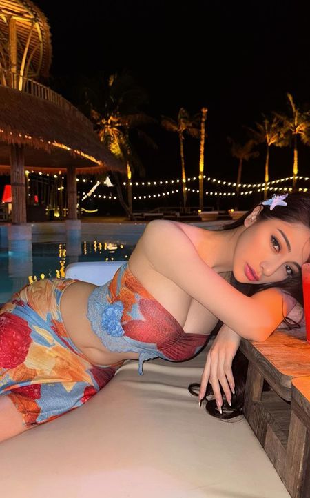 Rhena Bali escort