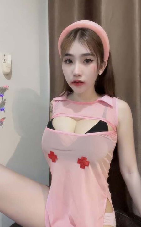 Mindy Johor Bahru escort