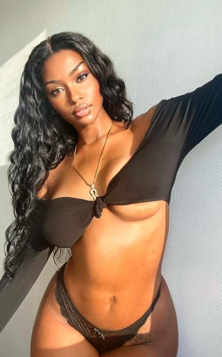 Sweet Norah Dubai escort