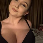 Lili Dubai escort
