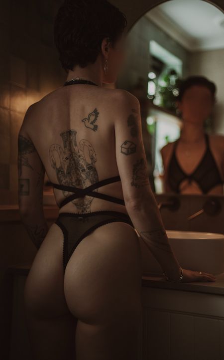 Max Fae Western Australia escort