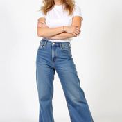 Lucinda Luxe Perth escort